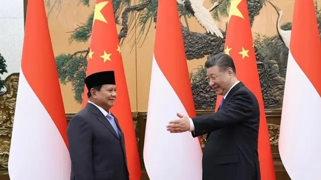 Menteri pertahanan sekaligus presiden terpilih Republik Indonesia Prabowo Subianto bertemu dengan Presiden China Xi Jinping pada Senin (1/4/2024) di Balai Agung Rakyat, Beijing.