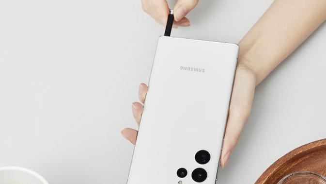 Galaxy S22 Ultra 5G. (Dok. Samsung Mobile)