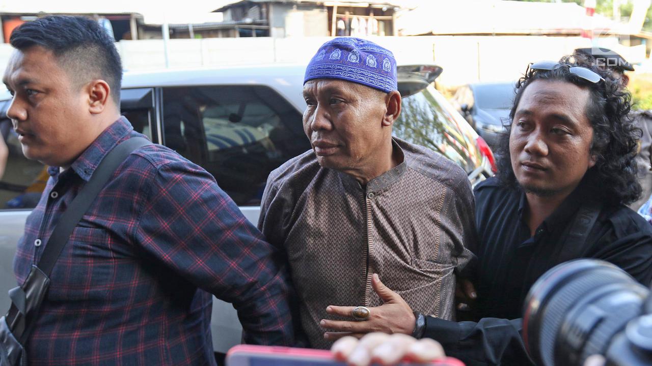 Abah Grandong Si Pemakan Kucing Menyerahkan Diri