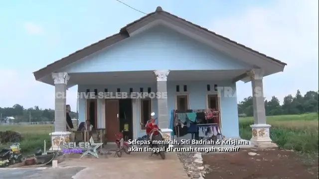 Potret rumah Siti Badriah sebelum menikah dengan Krisjiana (Sumber: Youtube/TRANS7 OFFICIAL)