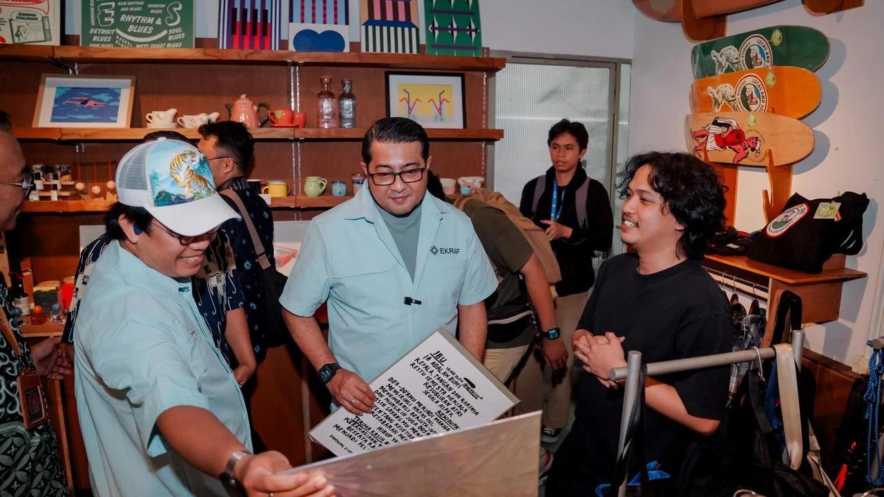 Tinjau Cihapit hingga Braga, Menteri Ekraf Dukung Geliat Ekonomi Kreatif Kota Bandung
