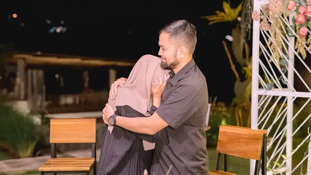 Potret Kejutan Teuku Wisnu Untuk Shireen Sungkar. (Sumber: Instagram/shireensungkar)