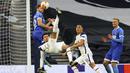 Gelandang Tottenham Hotspur, Dele Alli melepaskan tendangan salto yang berbuah gol pertama timnya ke gawang Wolfsberger dalam laga leg kedua babak 32 Besar Liga Europa 2020/21 di Tottenham Hotspur Stadium, Rabu (25/2/2021). Tottenham menang 4-0 atas Wolfsberger. (AP/Julian Finney/Pool)