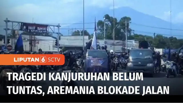 Ribuan suporter Arema FC atau Aremania melakukan konvoi dan memblokade pintu tol Karanglo, Malang. Mereka kecewa karena penanganan kasus tragedi Kanjuruhan dinilai lambat dan berlarut-larut.