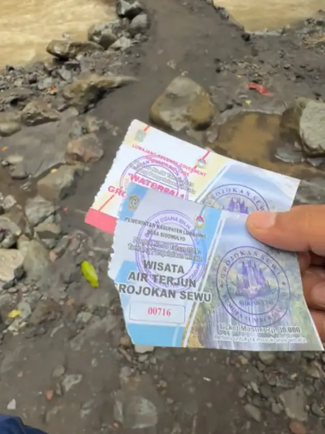 Pungli di Air Terjun Tumpak Sewu