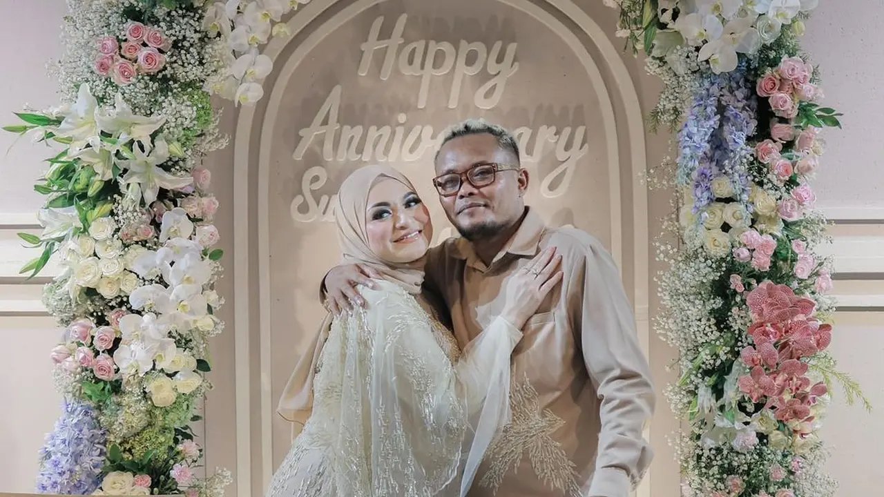 7 Momen Anniversary Pernikahan Sule dan Nathalie Holscher, Dihadiri Rhoma Irama