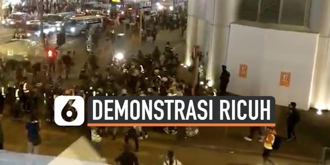 VIDEO: Natal di Hong Kong, Demonstrasi Terus Berlanjut