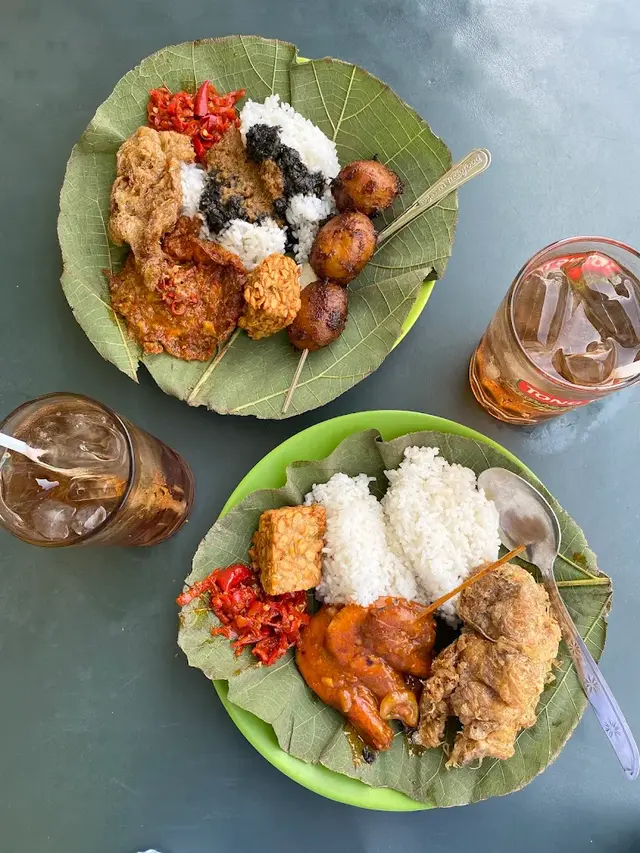 Tempat Sahur di Jalur Pantura Cirebon