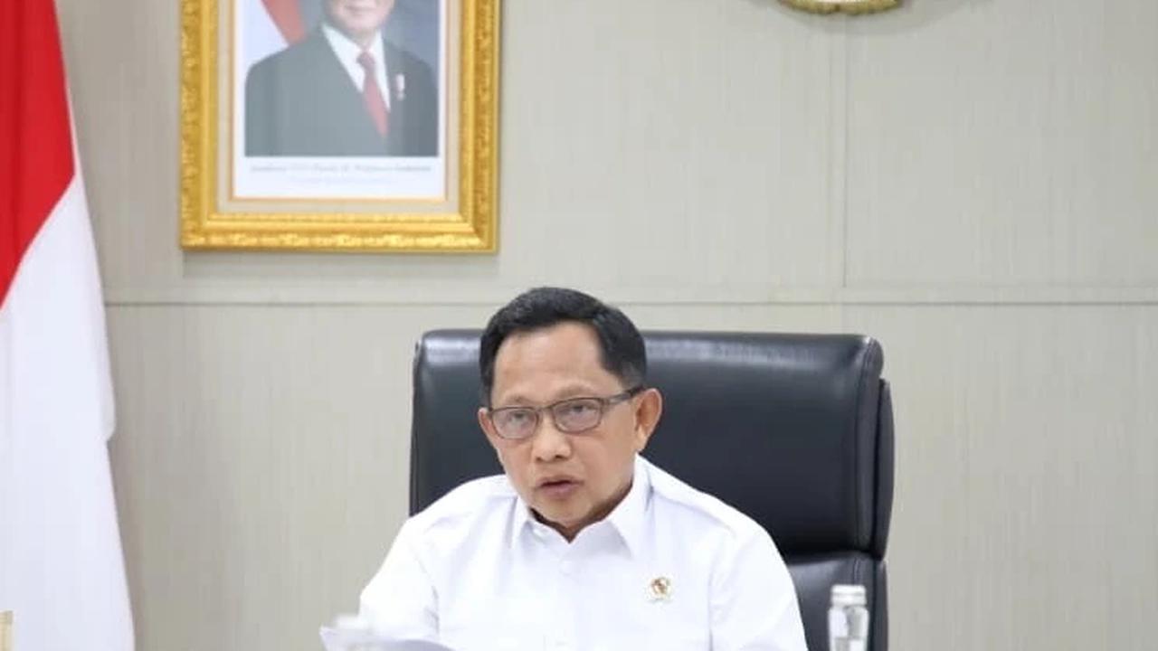 Mendagri Tito Karnavian saat Press Conference Kebijakan WFH bagi ASN/TNI/Polri dan pekerja swasta