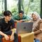 Komitmen berkelanjutan Apple untuk berinvestasi di inovasi dalam negeri mencakup pembukaan Apple Developer Academy kelima di Indonesia. (Doc: Apple)