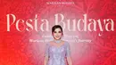 Acara ini merupakan ajang perayaan budaya yang turut dihadiri banyak tokoh, termasuk para sahabat dan tokoh budaya lainnya. [@ashanty_ash].