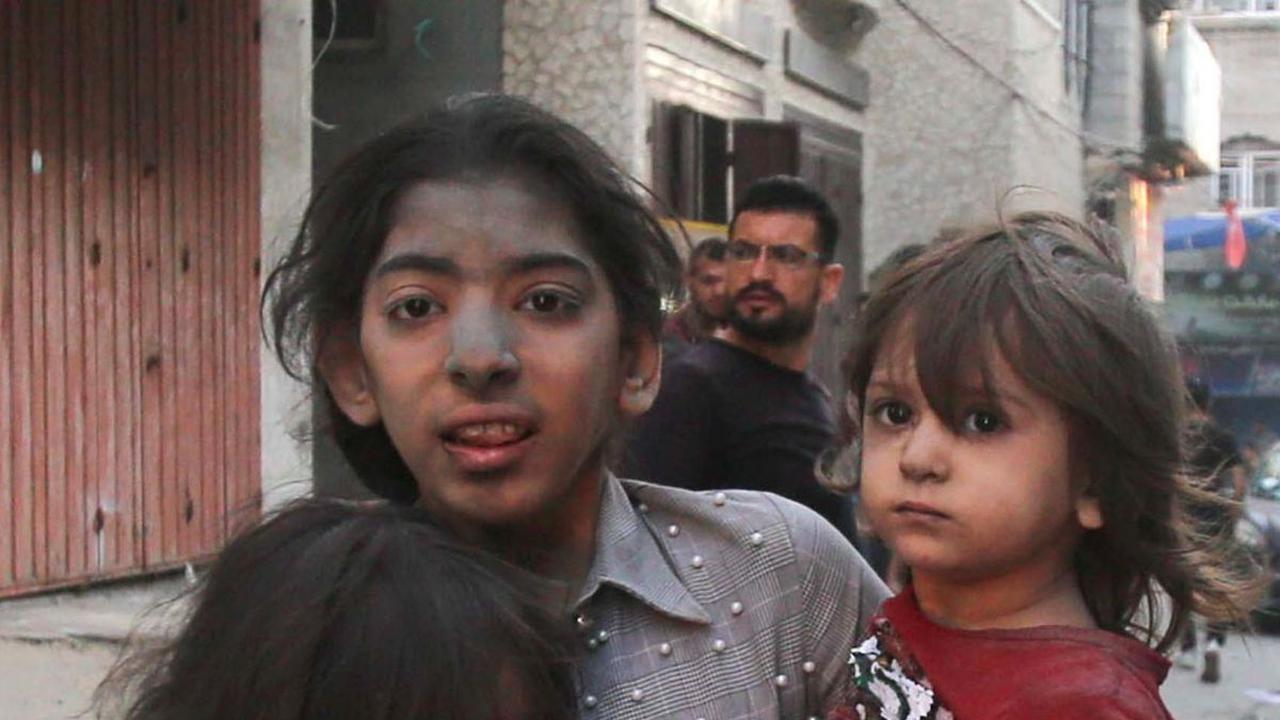 Lebih dari 1.200 orang di Jalur Gaza dilaporkan tewas, sementara 5.600 lainnya terluka.