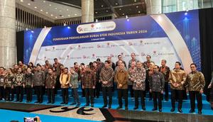 Seremoni pembukaan perdagangan saham di Bursa Efek Indonesia (BEI) Jakarta pada Jumat (2/1/2026), yang dihadiri sejumlah pejabat negara termasuk Menteri Keuangan Purbaya Yudhi Sadewa. (Liputan6.com/Gagas)