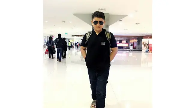 Jarang Terekspos, Ini 6 Potret Rafly Syahputra Adik Nabilah Eks JKT48