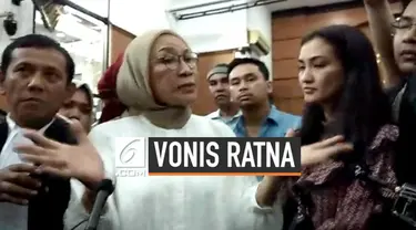 Ratna Sarumpaet menanggapi vonis 2 tahun penjara yang menimpanya. Ia disebut membuat keonaran karena ciptakan hoaks penganiayaan. Ratna tak terima dan menganggap vonis hakim bersifat politis.