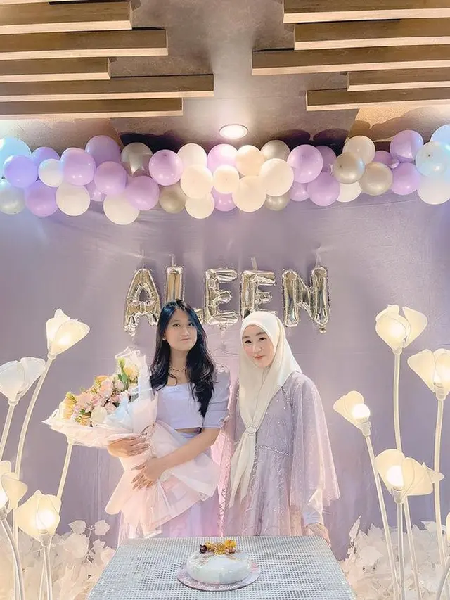 Cathleen adik Larissa Chou