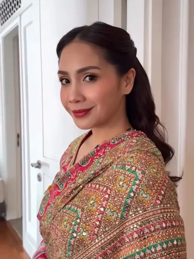 Nagita Slavina di Pernikahan Bernuansa India. [@angga_lee_bali]