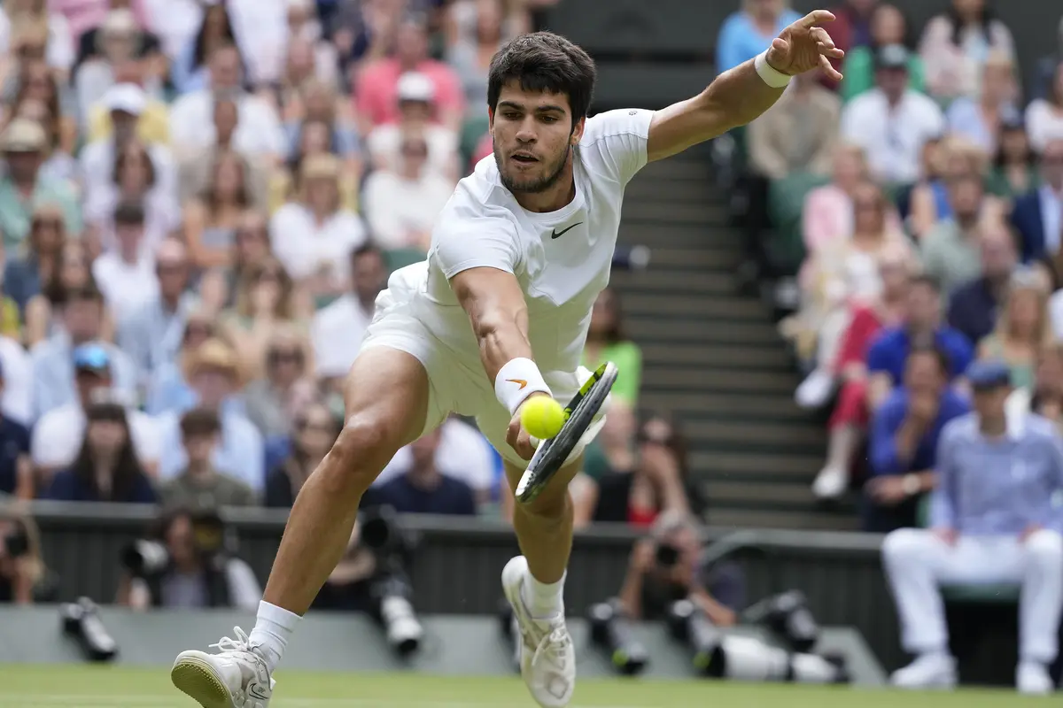Raih Gelar Juara Wimbledon 2023 Setelah Tundukkan Novak Djokovic, Carlos Alcaraz Putus Dominasi Juara Big Four Dalam 20 Tahun Terakhir (AP Photo/Kirsty Wigglesworth)