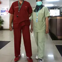 Kampanye sosial brand sepatu asal Montreal #AldoGivesBack memberikan ratusan pasang sepatu untuk tenaga kesehatan di RSUD Tarakan