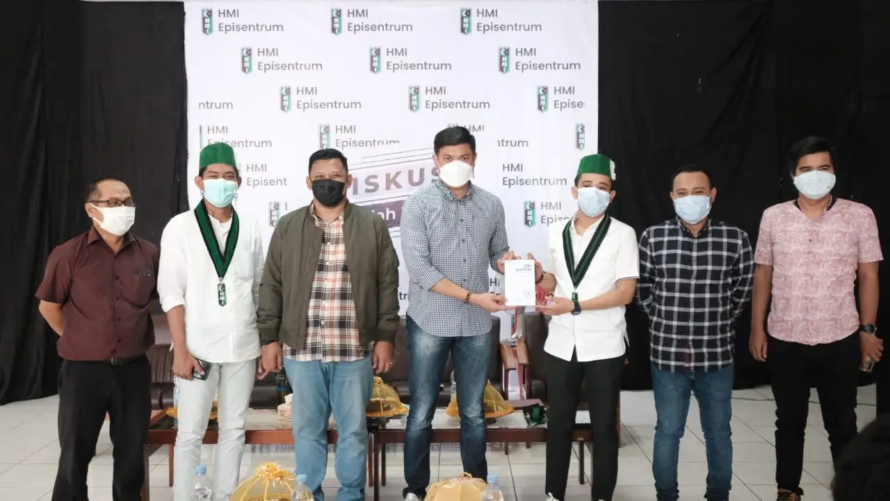 Bedah buku Episentrum Intelektual; Meretas Zaman Menuju Indonesia Emas karya Firman Kurniawan. (Ist)
