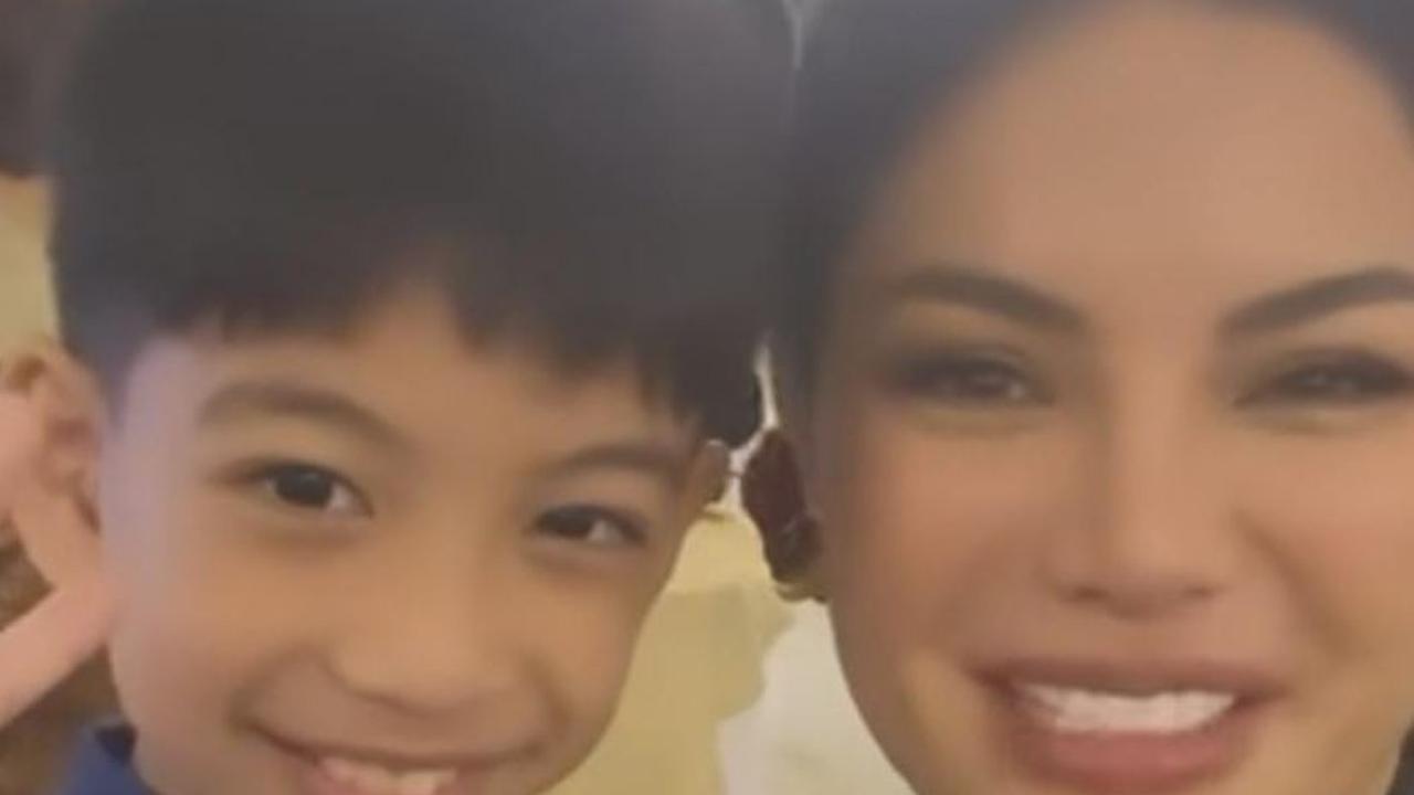 Momen Lucu Nikita Mirzani Izin Cium Jan Ethes, Cucu Jokowi Langsung Geleng-Geleng