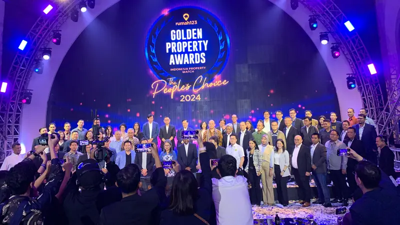 Penganugerahan Park Serpong sebagai "The Winner in Housing Project Kabupaten Tangerang" dan "The Winner in Millennial Home Design" dalam ajang GPA People’s Choice Awards 2024. (Dok LPKR)