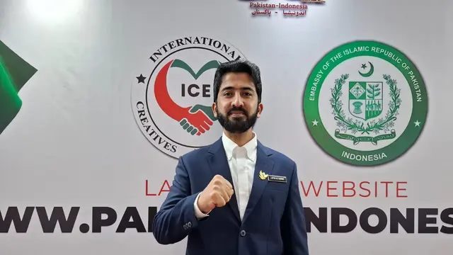 Selebgram Atta Ul Karim