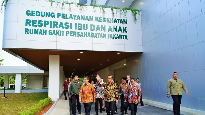 Menurut Jokowi, bangunan dan tata ruang Gedung Layanan Respirasi Ibu dan Anak RSUP Persahabatan setara hotel bintang lima. (Dok Kemenkes)