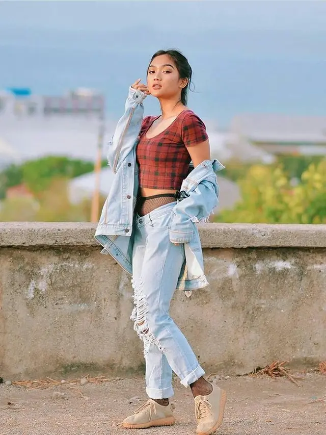 [Bintang] Punya Kulit Eksotis, Ini 5 Gaya Marion Jola Tunjukkan Body Goals