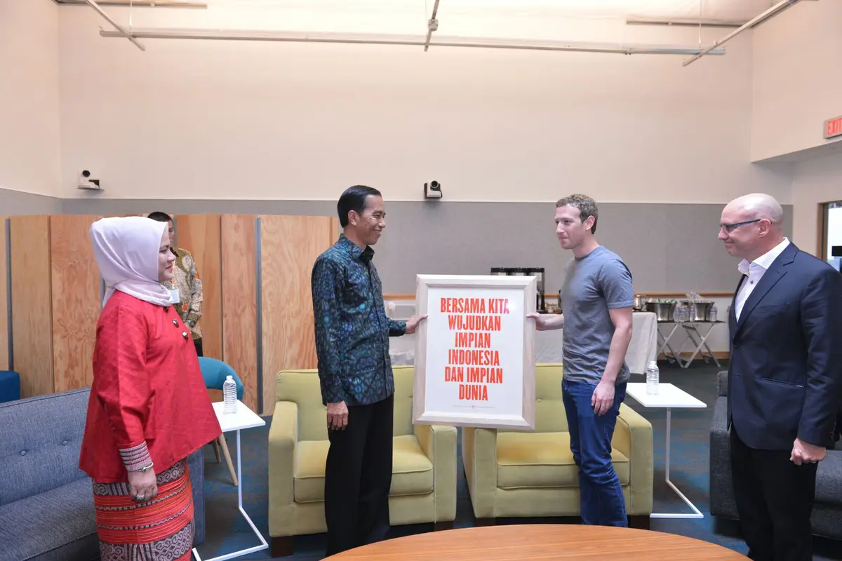 Presiden Jokowi di Kantor Pusat Facebook