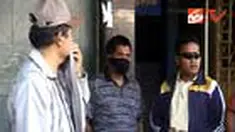 Kebocoran pipa gas amoniak di sebuah pabrik es batu di Surabaya, Jatim, membuat karyawan dan warga sekitar panik. Selain menimbulkan bau tak sedap, kebocoran membuat mata perih. 