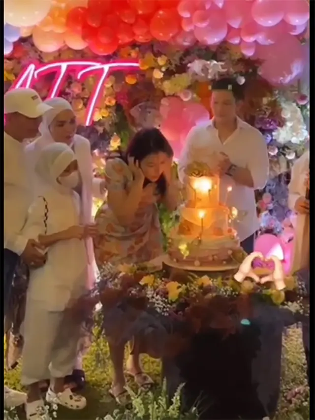 [Fimela] Ayu Ting Ting