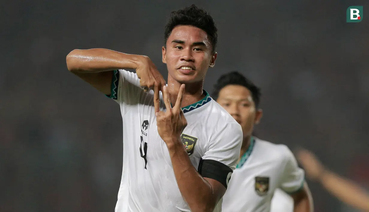 <p>Selebrasi pemain Timnas Indonesia U-19,&nbsp;Muhammad Ferrari&nbsp;usai menjebol gawang Myanmar dalam pertandingan babak penyisihan Grup A Piala AFF U-19 yang berlangsung di Stadion Patriot Candrabhaga, Bekasi,&nbsp;Minggu (10/7/2022). (Bola.com/M Iqbal Ichsan)</p>