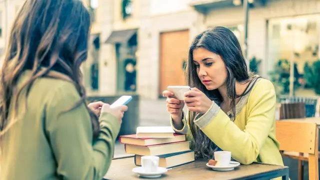 Nyebelin Sih, Tapi Semua Orang Pasti Punya Teman Seperti Ini