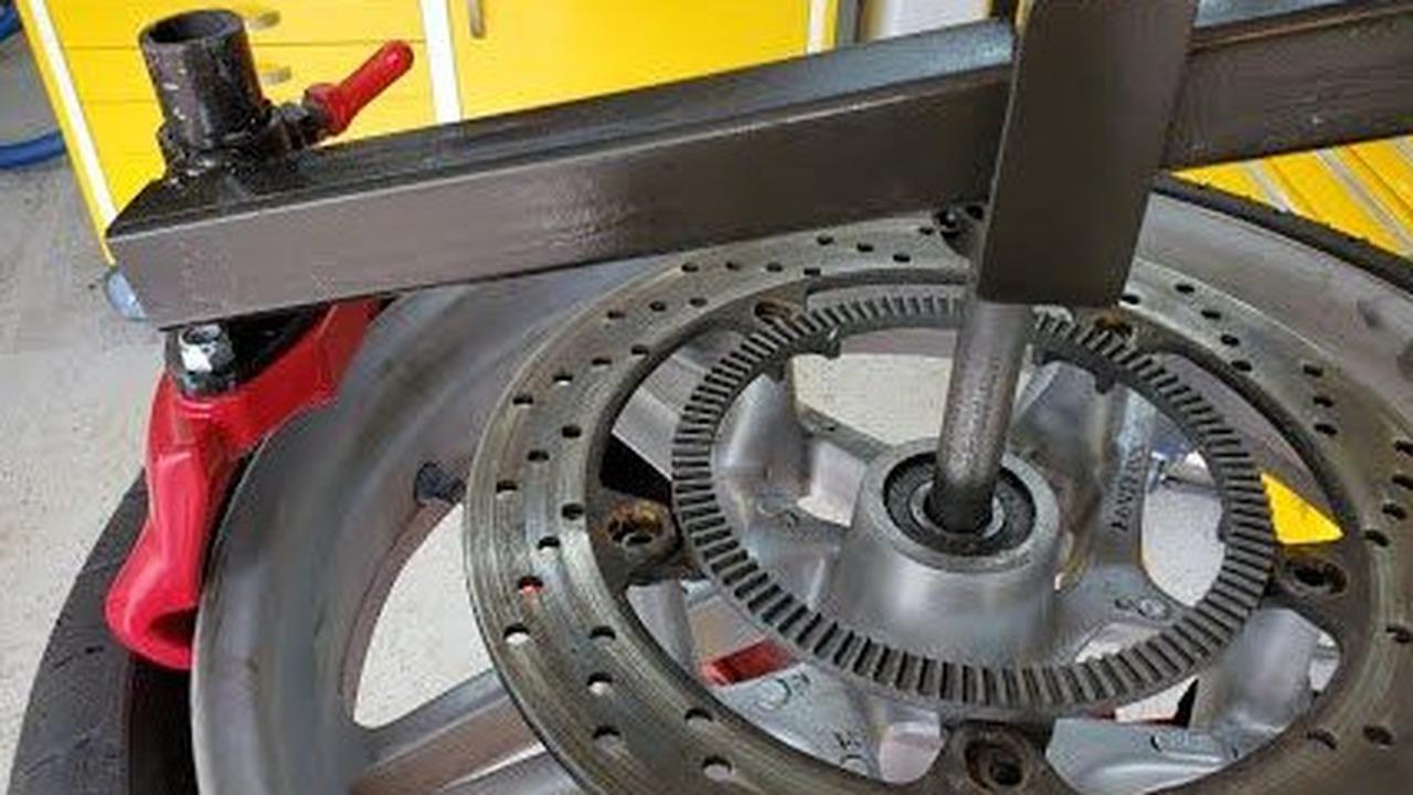 Tips Pres Velg untuk Memperbaiki Kerusakan dan Mempercantik Kendaraan
