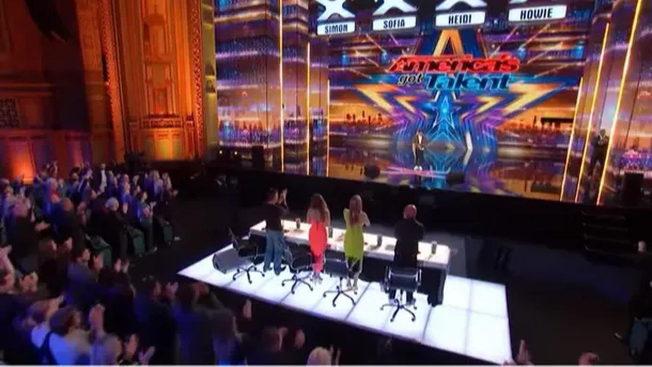 Got Talent, milik Simon Cowell tersebar di beberapa negara termasuk di Indonesia.