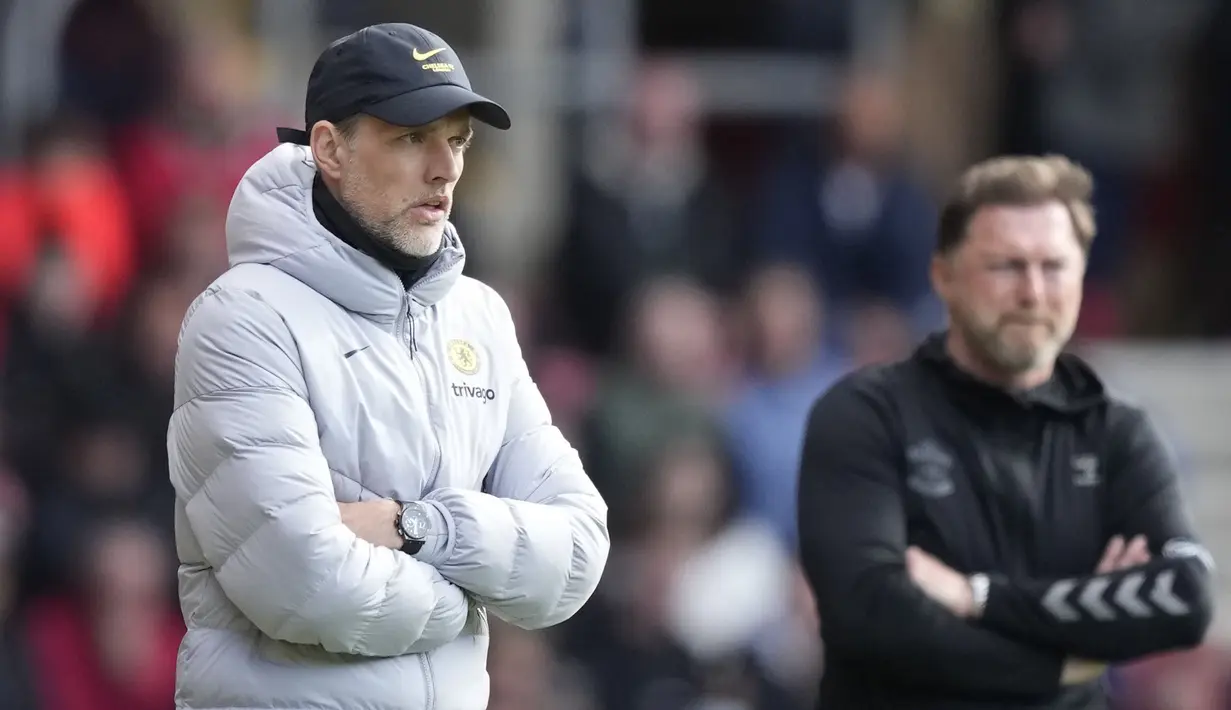 The Blues terlalu digdaya untuk The Saints. Pasalnya, pada babak pertama saja, pasukan Thomas Tuchel berhasil unggul empat angka. (AP/Frank Augstein)