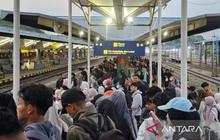Lonjakan Penumpang Stasiun Malang Jelang Libur Waisak, KAI Siapkan Ribuan Kursi