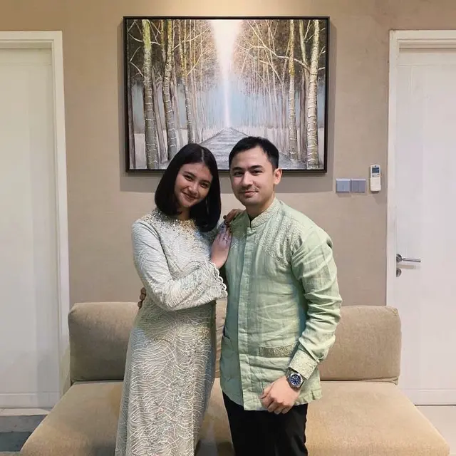 3 Tahun Bersama, Ini 6 Potret Mantan Artis Cilik Ade Surya Akbar dan Istri