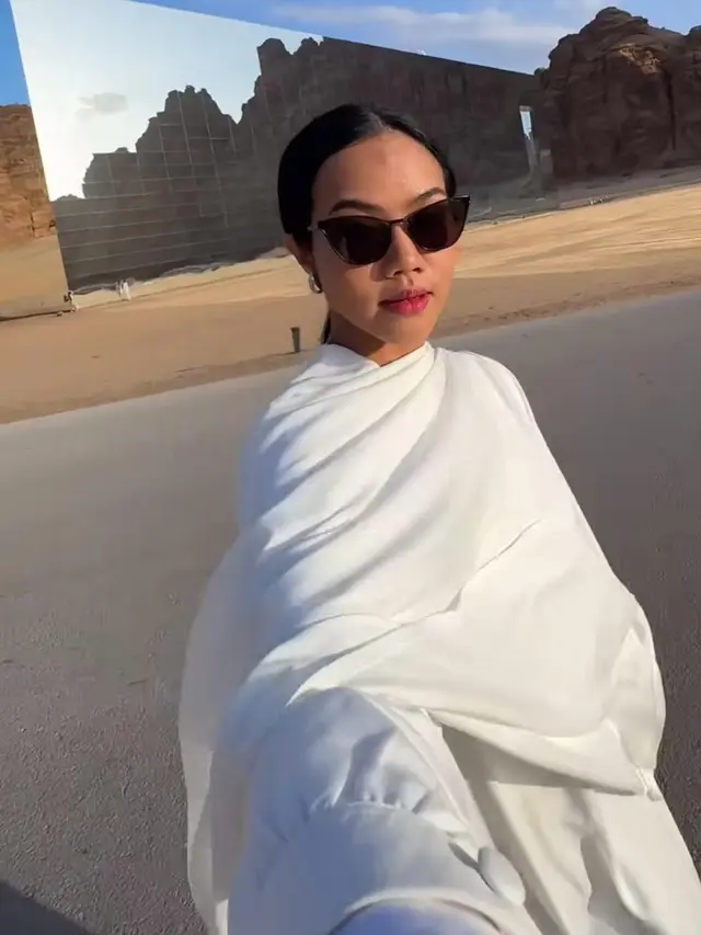 6 Gaya Yura Yunita Ngabuburit hingga Buka Puasa di Al Ula, Tampil Anggun Pakai Blus hingga Abaya