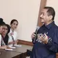 Menteri Pariwisata, Arief Yahya memberikan pembekalan kepada finalis Puteri Indonesia 2017, Jakarta, Jumat (24/3). Pembekalan diharapkan dapat memberikan wawasan dan pengetahuan pariwisata Indonesia. (Liputan6.com/Herman Zakharia)