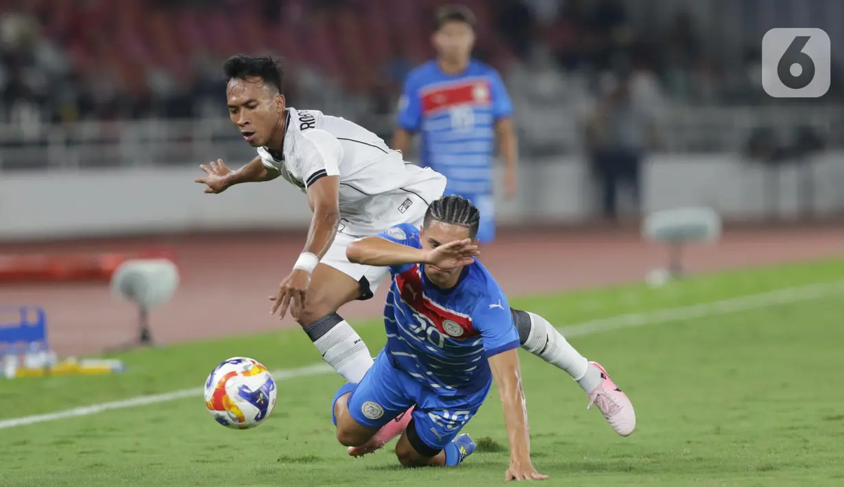 Mereka melancarkan ancaman berbahaya secara bertubi-tubi, tetapi belum bisa mencetak gol. (Liputan6.com/Helmi Fithriansyah)