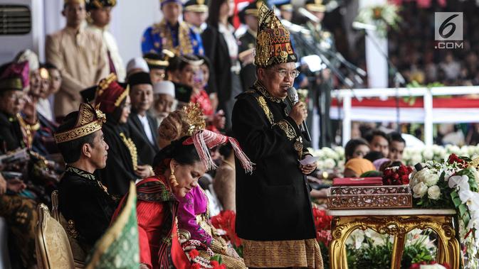 Wakil Presiden Jusuf Kalla saat mengikuti Upacara Peringatan Detik-detik Proklamasi Kemerdekaan ke-74 RI di Istana Merdeka, Jakarta, Sabtu (17/8/2019). Peringatan HUT RI tersebut mengangkat tema 