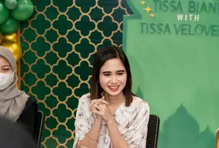 Intip gaya Tissa Biani yang effortless saat buka puasa bersama fans (@tissabiani)