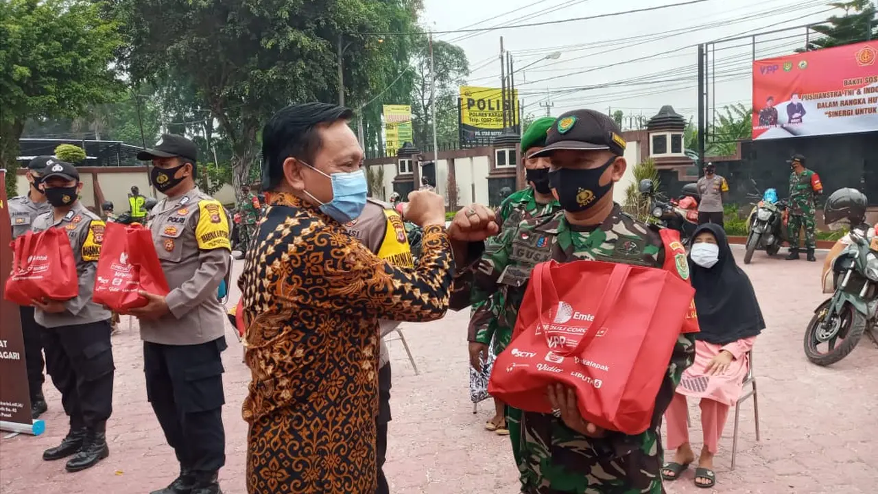 EMTEK Peduli Corona melalui Yayasan Pundi Amal Peduli Kasih (YPP) berkunjung langsung ke Karawang – Jawa Barat