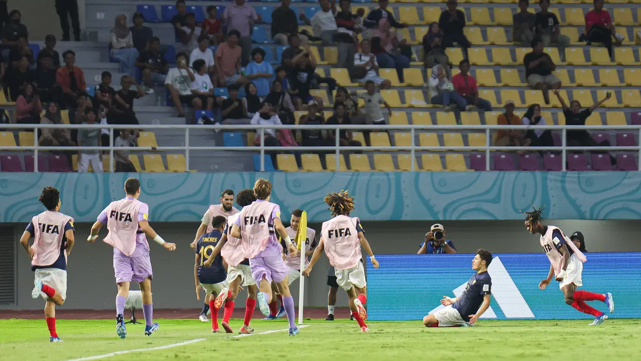 Foto: Wakil Asia Tak Tersisa setelah Uzbekistan Disingkirkan Prancis pada Laga Perempat Final Piala Dunia U-17 2023