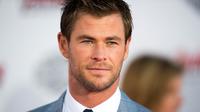 Chris Hemsworth di Theater Dolby, California, (13/4/2015). Penampilan Chris Hemsworth sangat berbeda bila dibanding dahulu. (AFP PHOTO/ROBYN BECK)