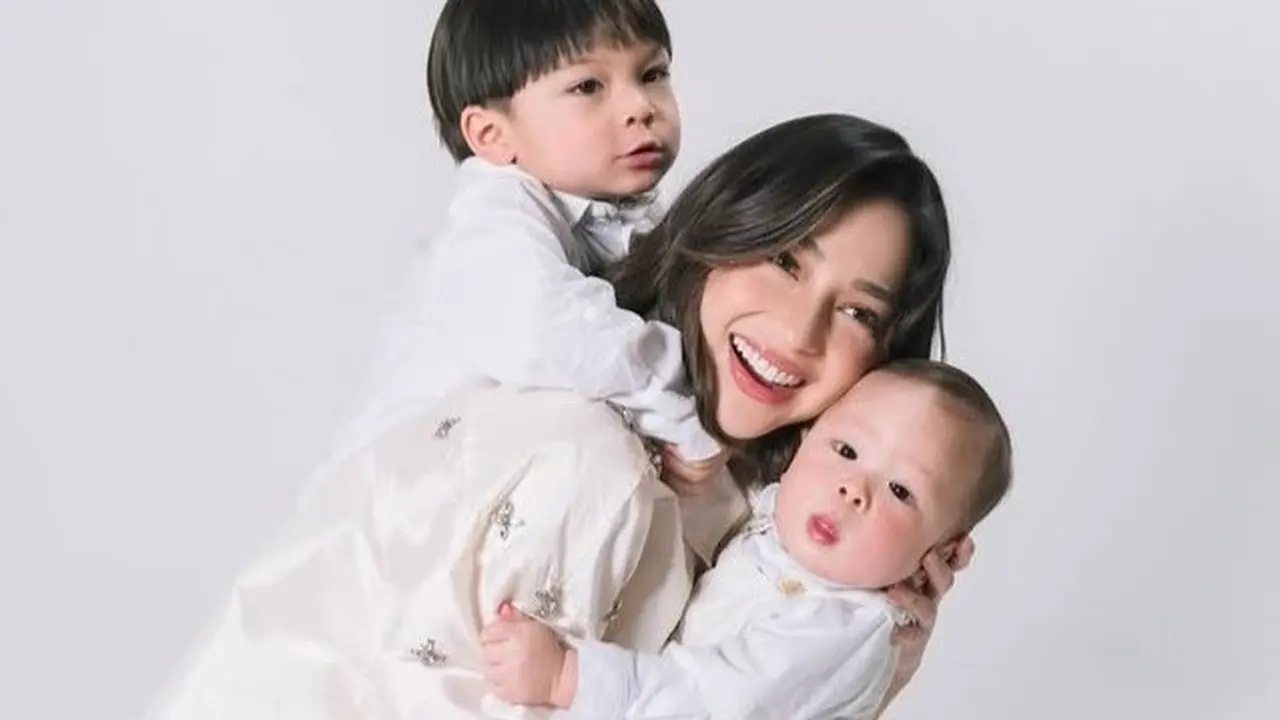 Rahasia Berkomunikasi dengan Anak agar Lebih Didengar, Rekomendasi Buku dari Nikita Willy