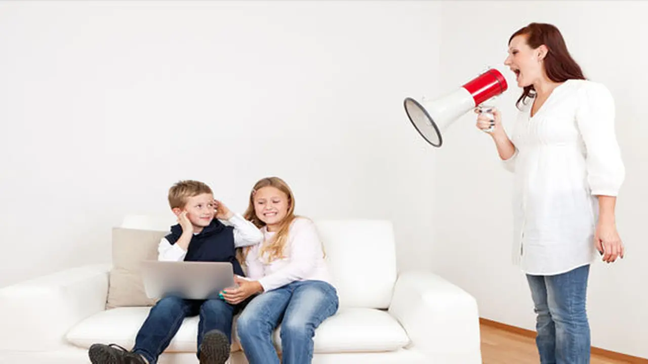 (C) shutterstock