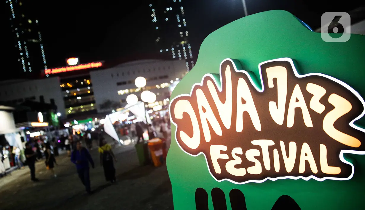 Papan bertulis ‘Java Jazz Festival’ terlihat saat berlangsungnya Java Jazz Festival 2020 di JIexpo Kemayoran, Jakarta, Jumat (28/2/2020). Java Jazz Festival 2020 menghadirkan sederet musisi dalam dan luar negeri yang diselenggarakan hingga 1 Maret 2020. (Liputan6.com/Faizal Fanani)